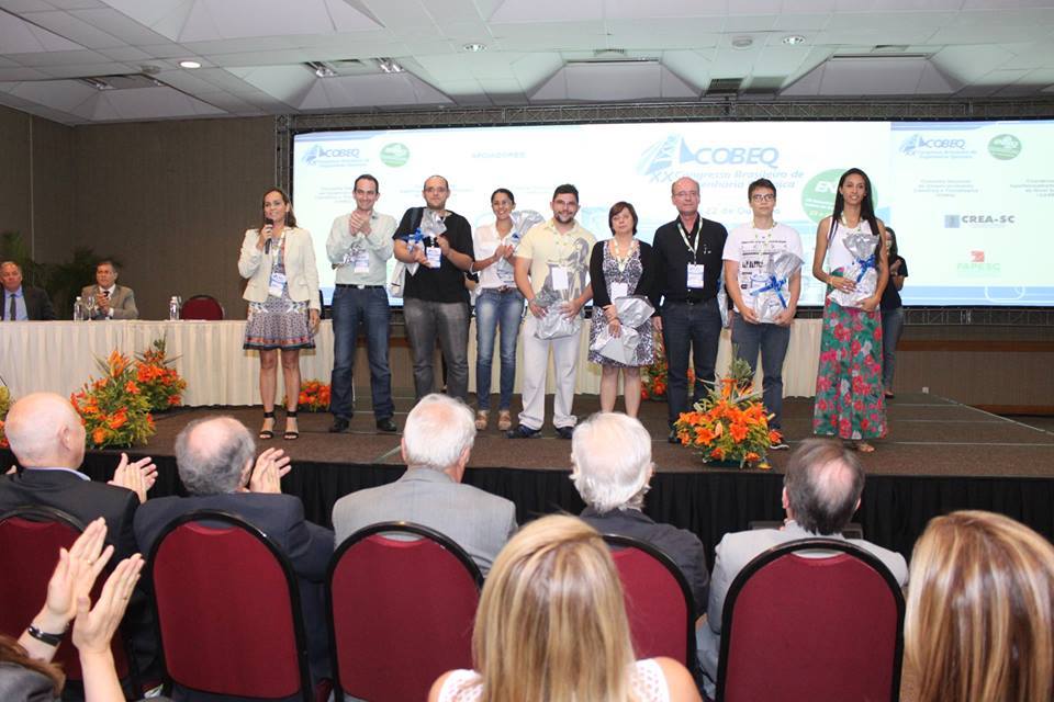 Discente do PEP ganha prêmio de melhor trabalho em Engenharia de Materiais e Nanotecnologia no COBEQ 2014