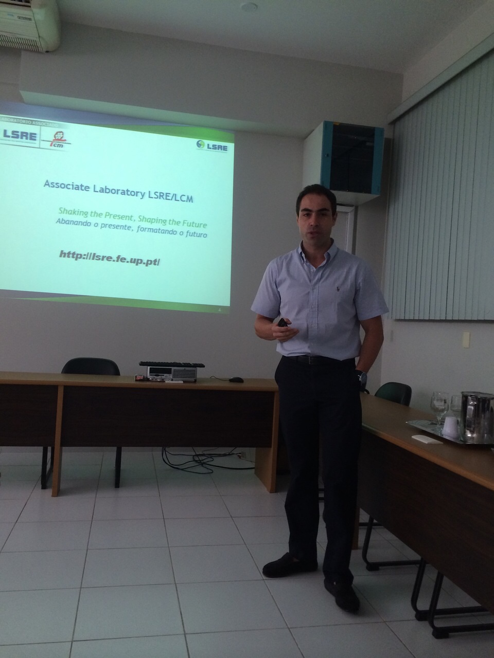 Prof. Dr. Vitor Jorge Pais Vilar profere palestra no PEP