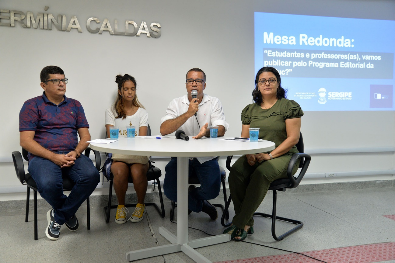 ENCONTRO INCENTIVA ALUNOS, PROFESSORES E GESTORES A PUBLICAREM LIVROS PELA EDITORA SEDUC